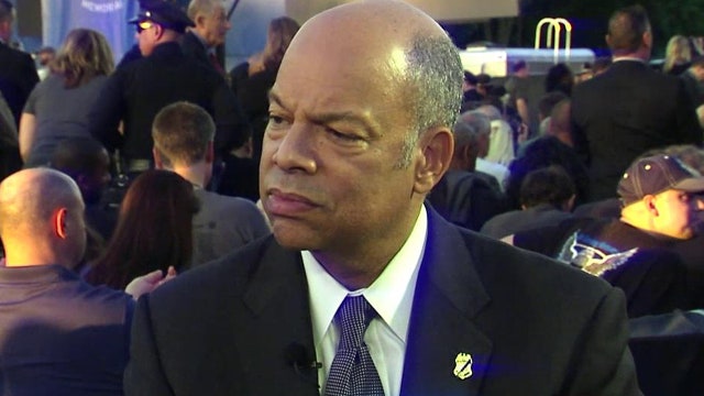 Jeh Johnson pays tribute to law enforcement heroes