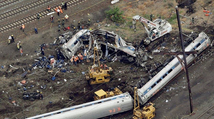 NTSB: Train engineer distracted in Philadelphia Amtrak crash