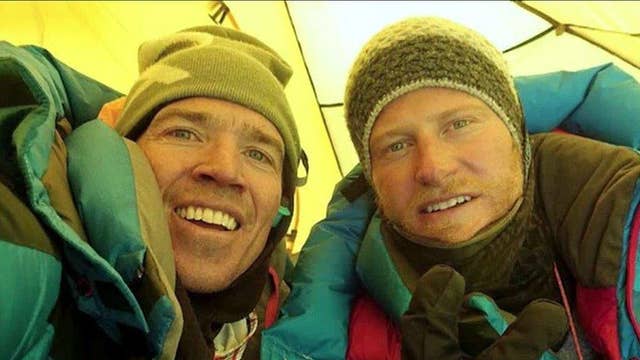 Brave climbers documenting dangerous Mt. Everest ascent