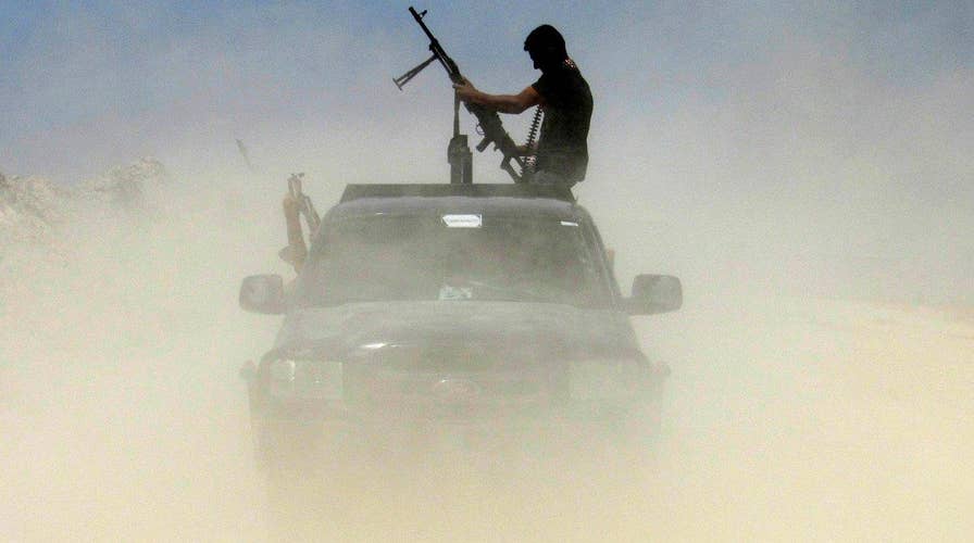 Iraqi troops battle ISIS militants in bid to retake Fallujah