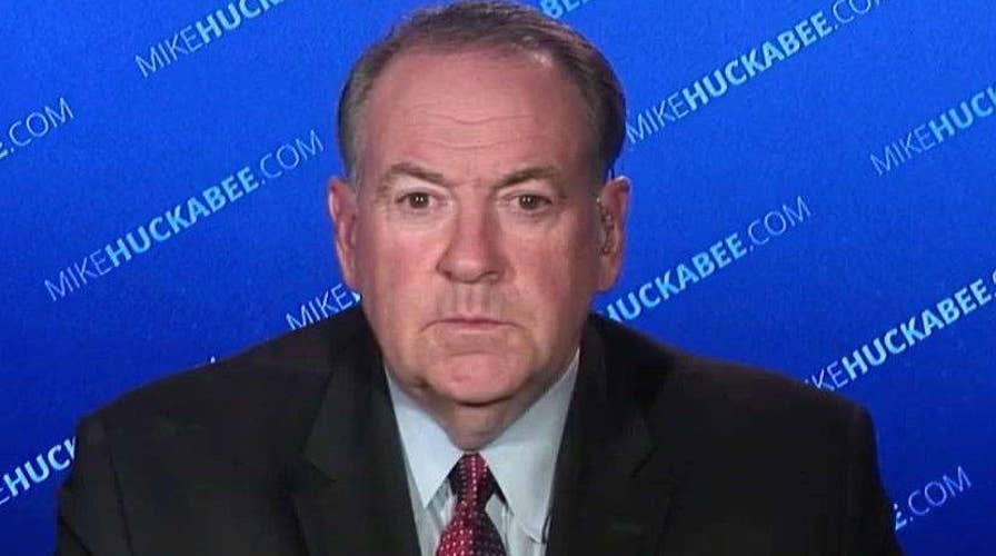Huckabee: Violent anti-Trump protesters are anarchists
