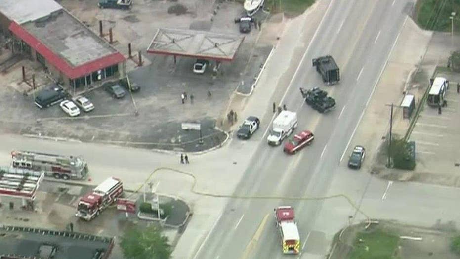 Army veteran reportedly identified as gunman in deadly Houston auto