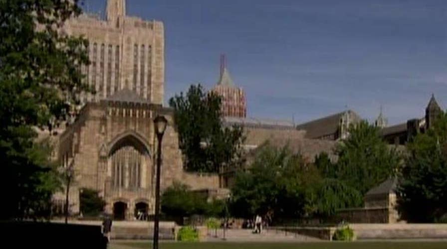 Yale students call to end focus on white male authors