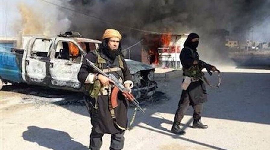 Is ISIS facing an internal crisis amid losing territory?