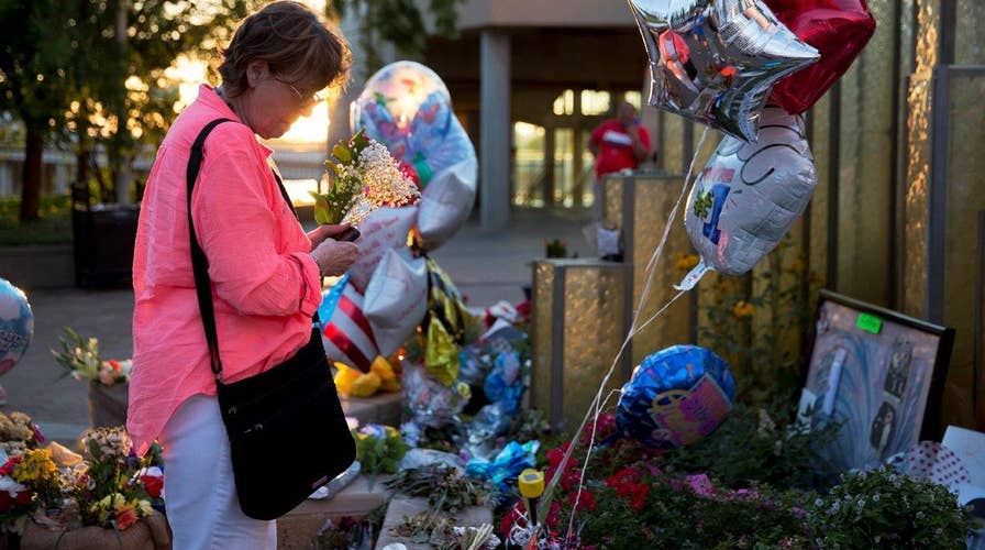 Muslim prayer service honors Muhammad Ali