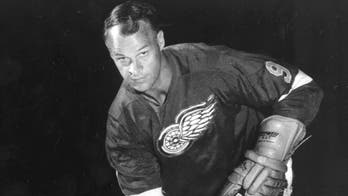 NHL legend Gordie Howe dead at 88