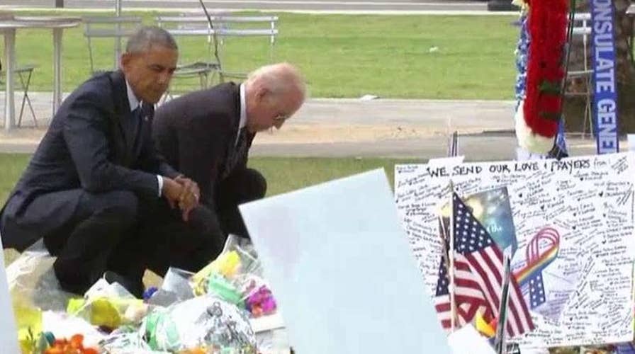Obama, Biden arrive in Orlando to offer comfort at the scene
