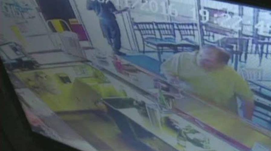 Should restaurant have returned man's drunken $1,000 tip?