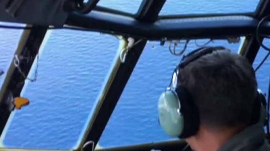 Coast Guard resumes search for Florida family lost at sea