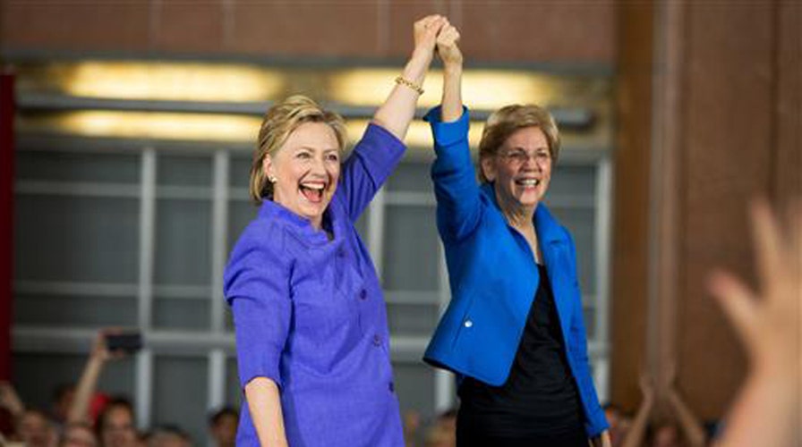 Warren slams Trump while campaigning with Clinton in Ohio