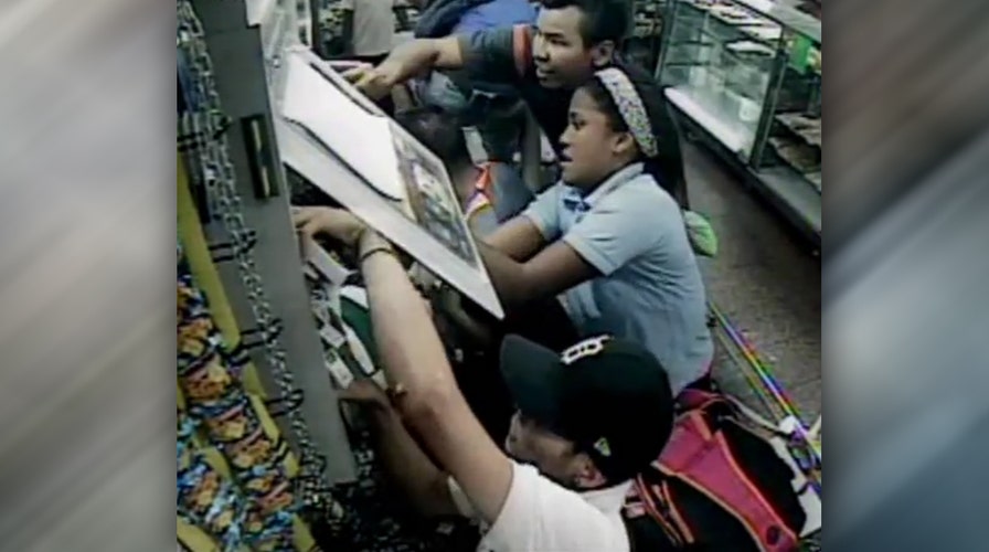 Looters swarm, ransack bakery in Venezuela