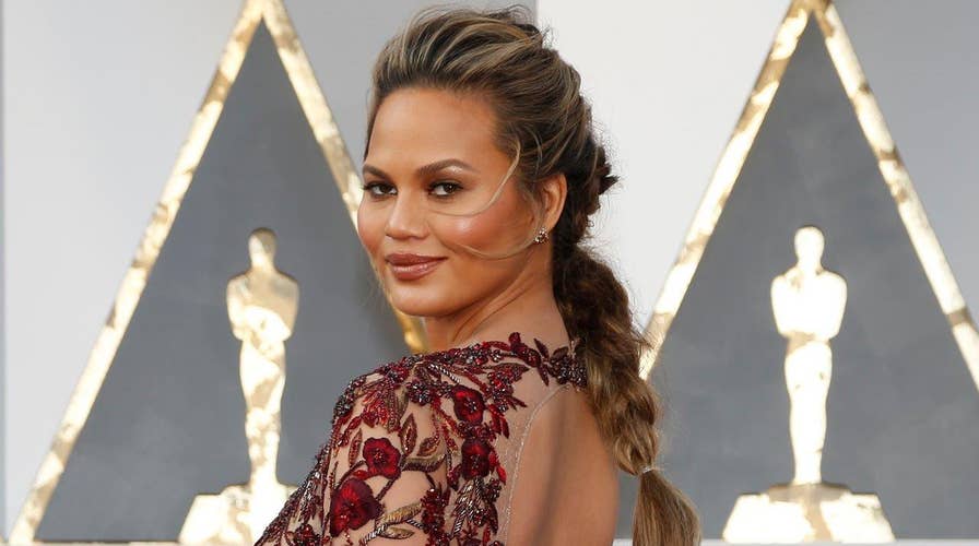 Chrissy Teigen flips out during fire drill