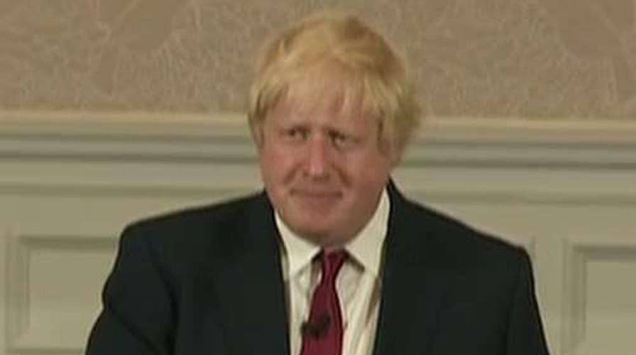 Top UK prime minister candidate drops out