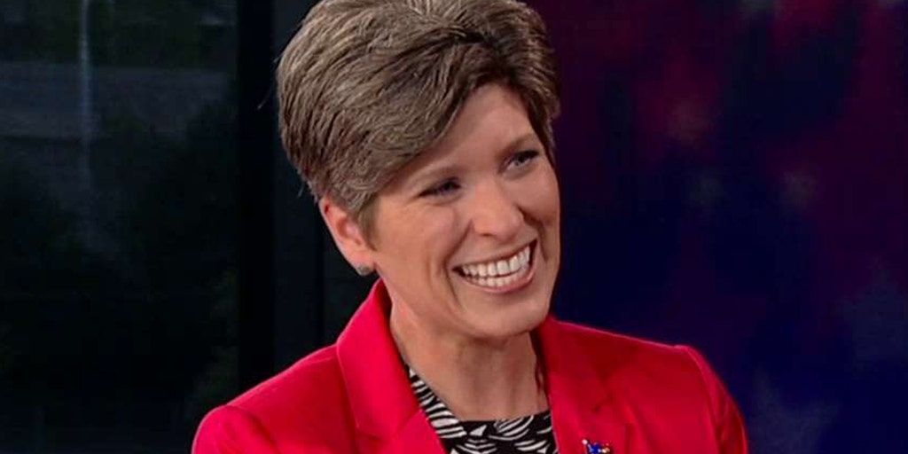 quentin quarantino joni ernst quentin quarantino joni ernst