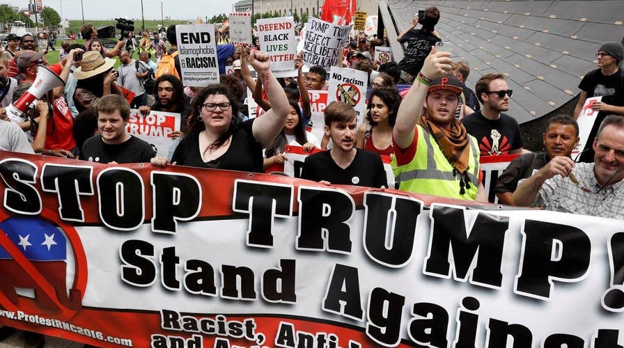 Geraldo reports from anti-Trump rally in Cleveland