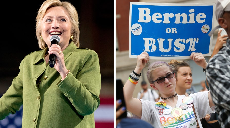 Clinton to appeal to GOPers, Sanders backers, independents