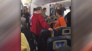 Teen singers honor fallen soldier aboard jetliner