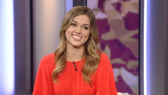 Sadie Robertson confirms she's dating college football player Trevor Knight