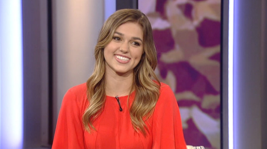 Sadie Robertson fesses up on football boyfriend