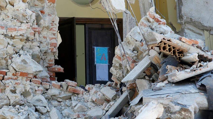 Violent aftershocks in central Italy send survivors running