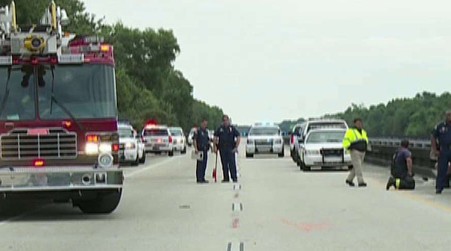At least 2 people killed in Louisiana bus crash