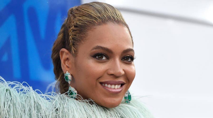 Beyonce shines at VMAs