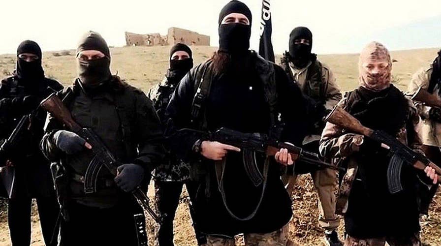 Which candidate has a better plan to defeat ISIS?