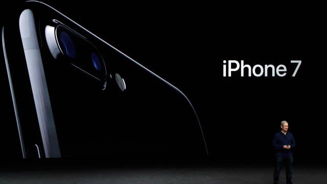 iPhone 7: Why did Apple ditch the headphone jack?