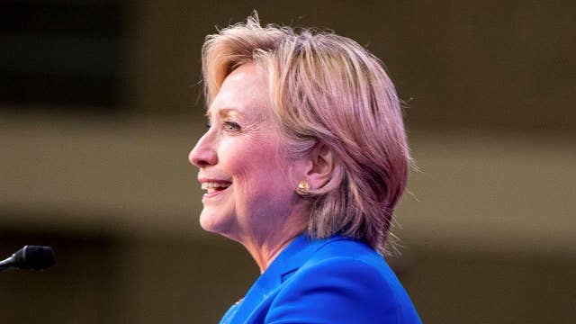 Hillary Clinton to meet with national security officials 