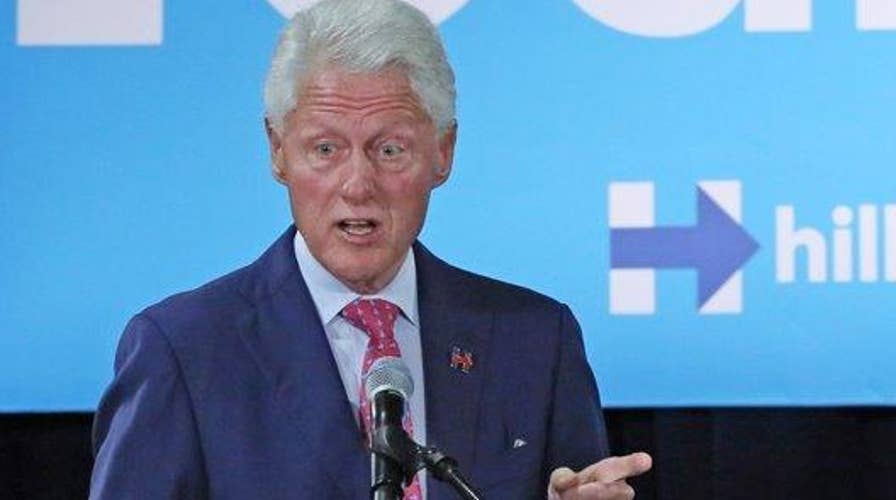 Bill Clinton: Trumps campaign slogan is racist