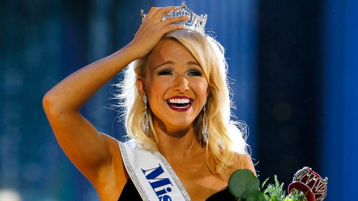 Miss Arkansas Savvy Shields wins Miss America