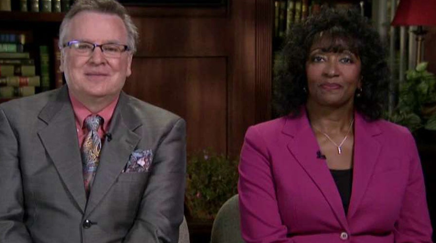 Video of impromptu duet at hospital goes viral