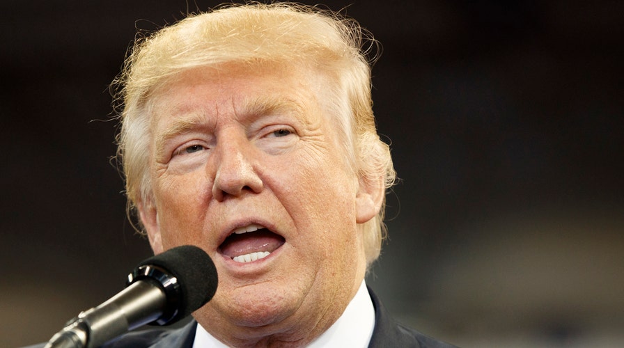 Trump takes on immigration, refugees at campaign event