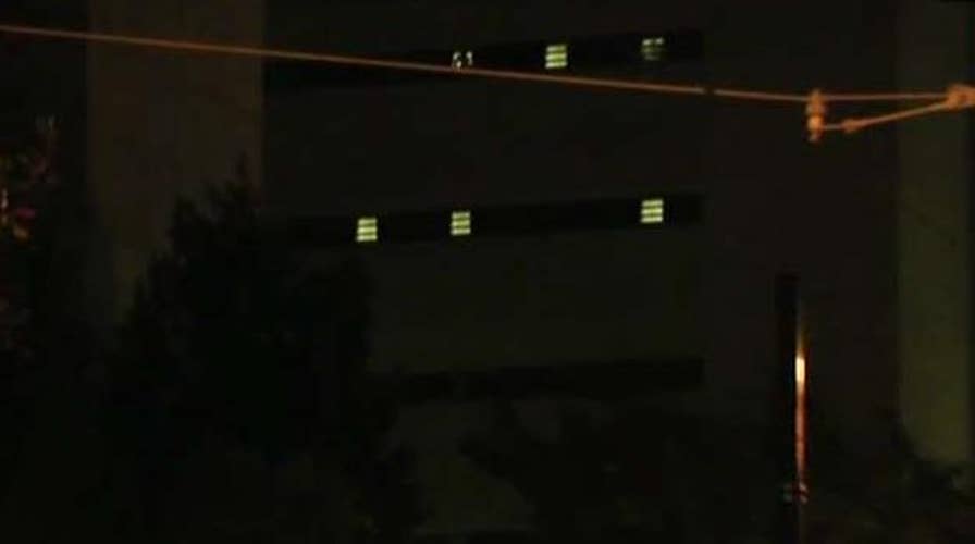 Jail inmates flash lights to recognize Charlotte protest