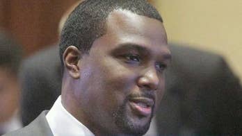 Ex-NFL linebacker overpowers 4 muggers, police say