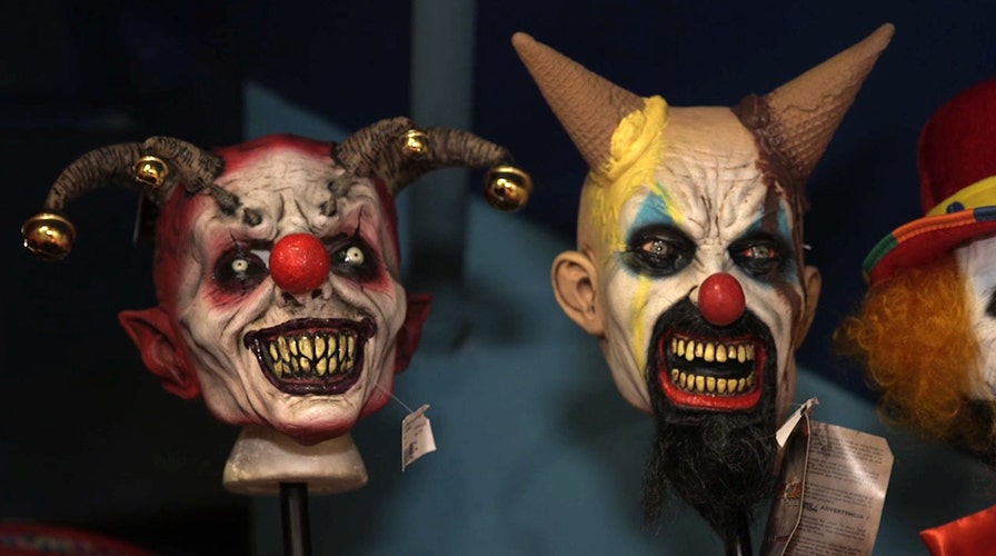 Creepy clowns are hurting real clowns