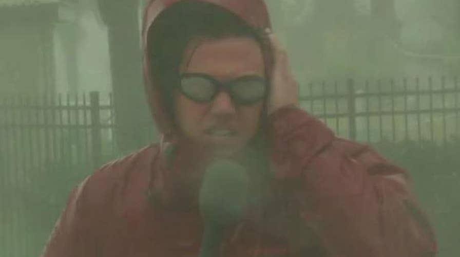 Hurricane Matthew hammers eastern Florida