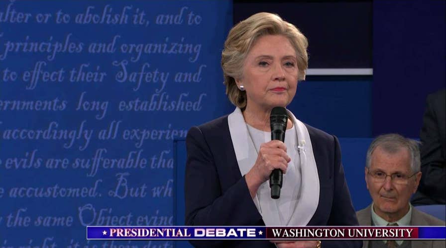 DebateClinton1