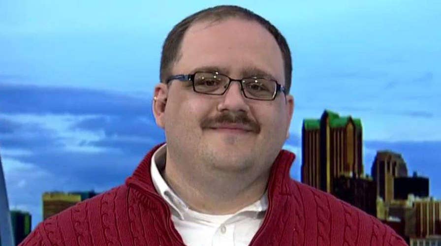 Undecided voter Ken Bone becomes overnight debate star