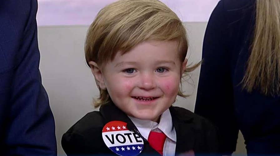 Crowd goes wild over 'mini-Trump'