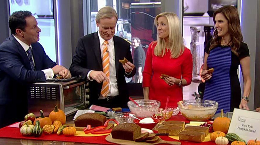 Cooking with 'Friends': Taya Kyle's pumpkin bread
