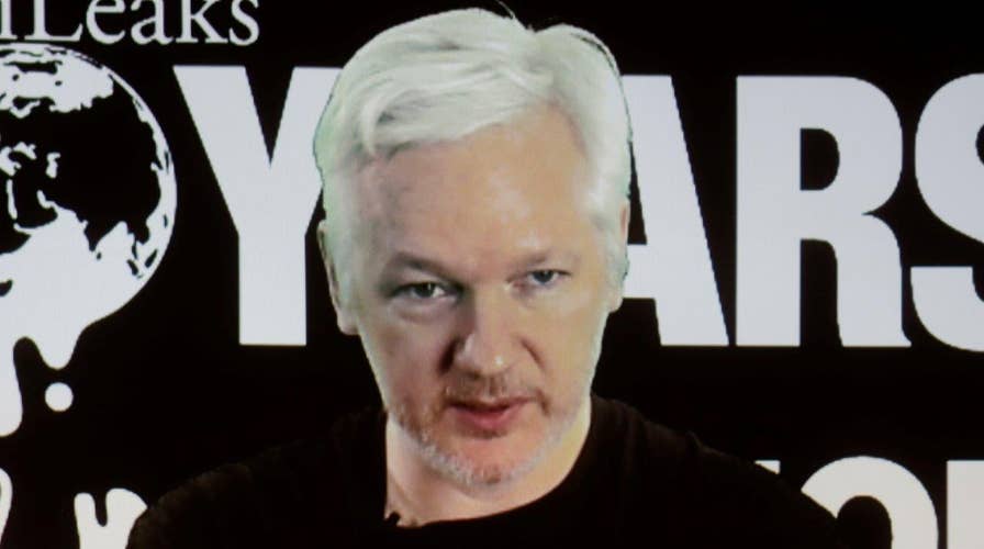 WikiLeaks: Julian Assange cut off from internet