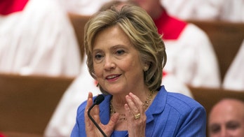 FBI docs: Clinton 'contemptuous' of security agents, put team at risk for photo op