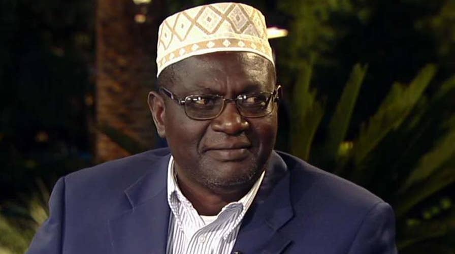 Malik Obama disappointed in the president, voting for Trump