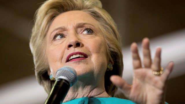 Clinton Aides Expressed Shock As Email Scandal Broke In