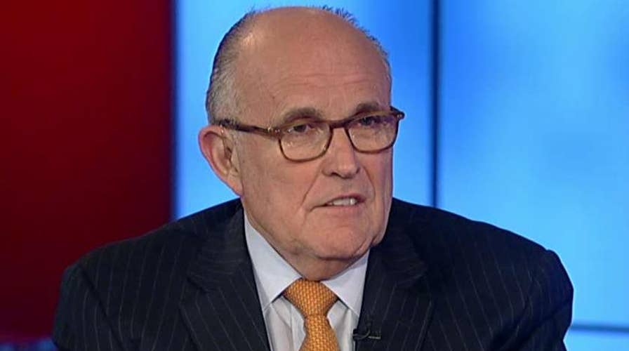 Giuliani: FBI did 'irresponsible' investigation on Clinton