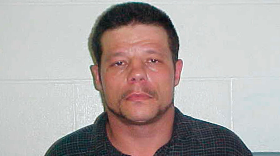 Oklahoma fugitive dies in shootout with police