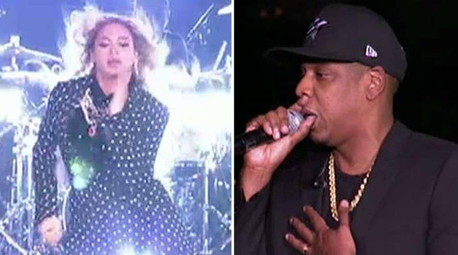 Clinton campaigns with Jay Z and Beyonce in Ohio