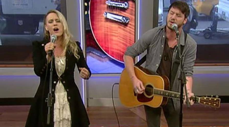 American Young performs 'Soldier's Wife'