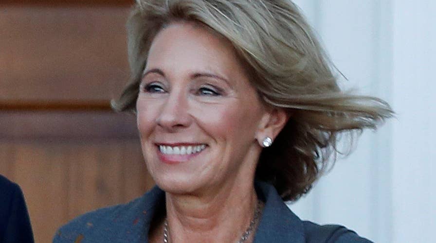 Report: Betsy DeVos tapped to be education secretary